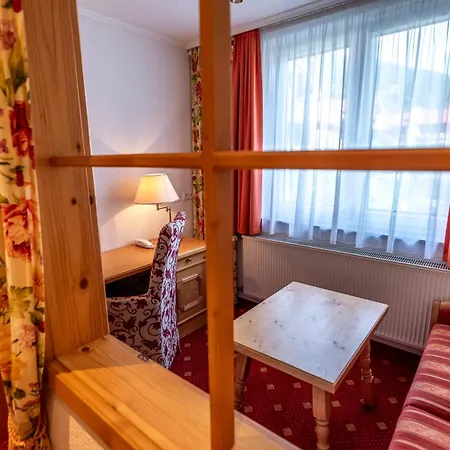 Hotel Arnika Garni Oberammergau